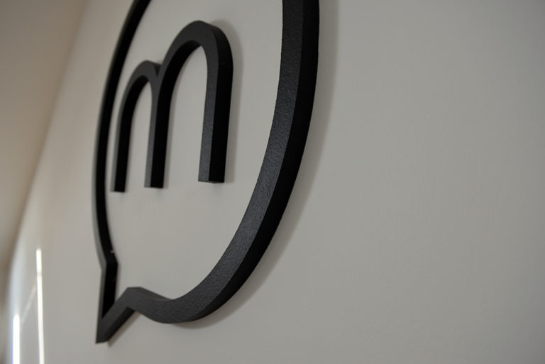 Kariéra 8 logo-madviso-interier